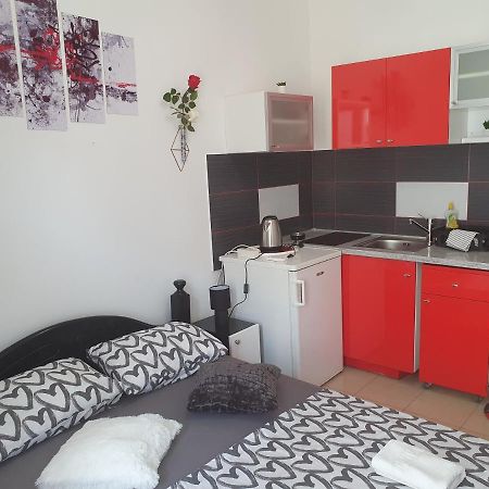 Studio Apartmani Ivanda Makarska Esterno foto