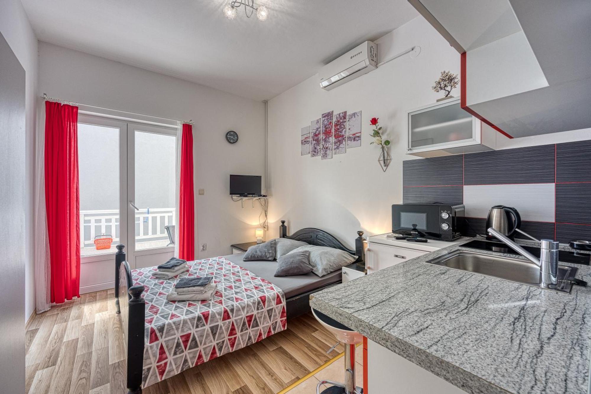 Studio Apartmani Ivanda Makarska Esterno foto