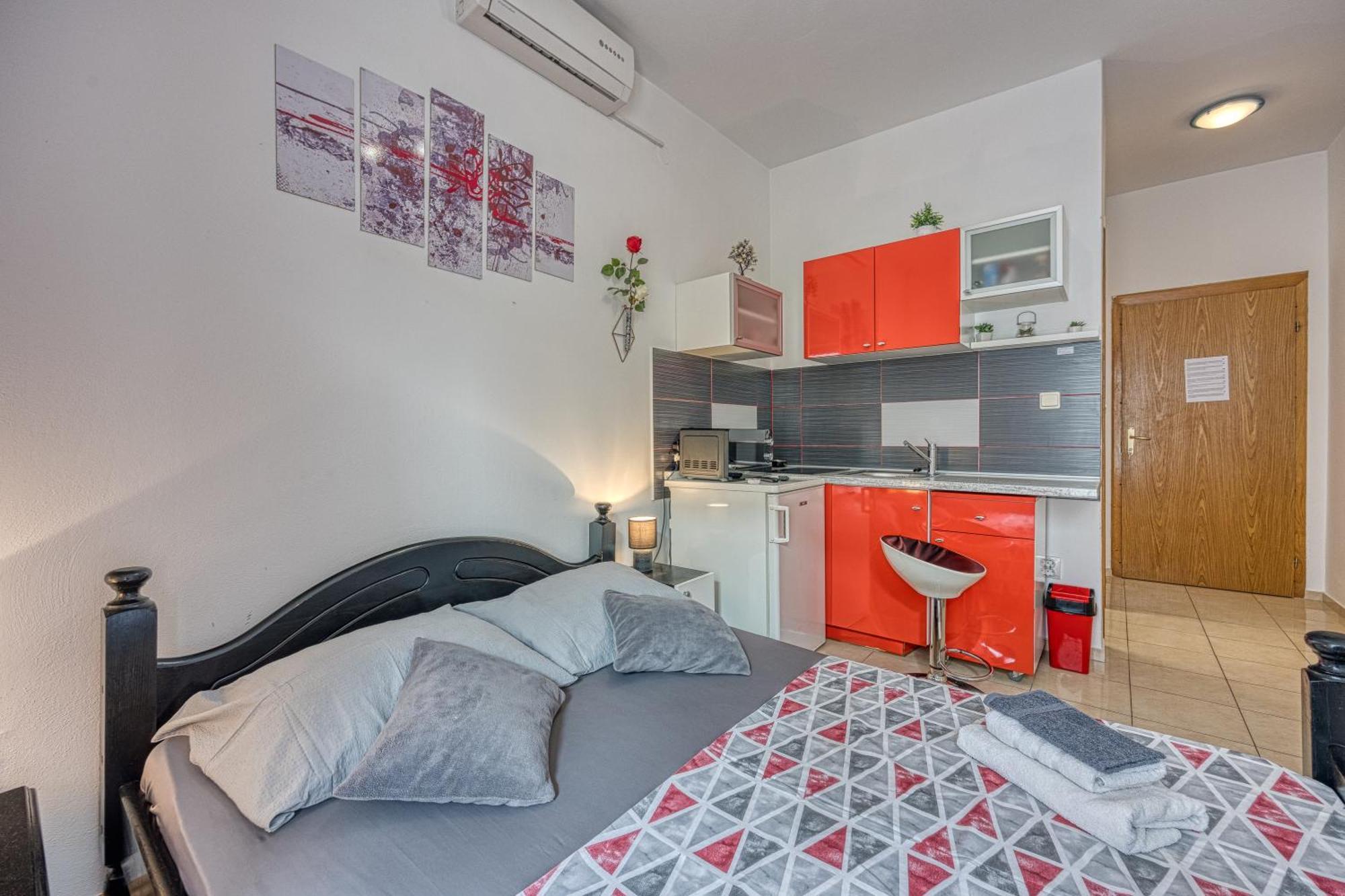 Studio Apartmani Ivanda Makarska Esterno foto